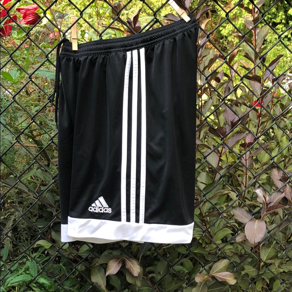 Women’s Adidas shorts size small